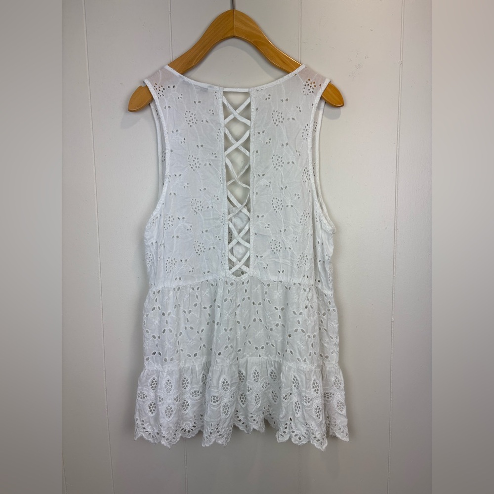 Lightweight American Eagle White Flowy Top - Picture 3 of 6